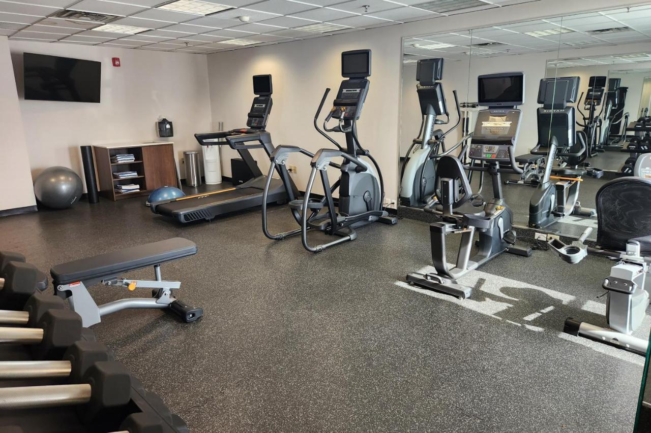 Holiday Inn Express Philadelphia Ne-Bensalem By Ihg Dış mekan fotoğraf