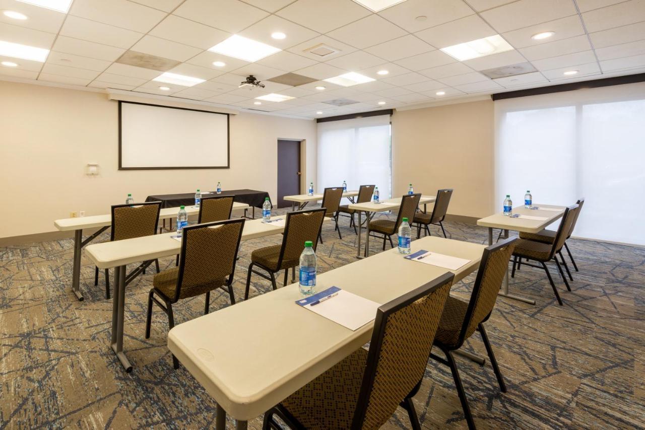 Holiday Inn Express Philadelphia Ne-Bensalem By Ihg Dış mekan fotoğraf