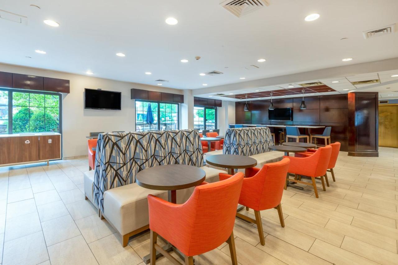 Holiday Inn Express Philadelphia Ne-Bensalem By Ihg Dış mekan fotoğraf